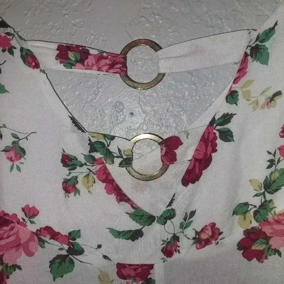 Enro Floral Boho cute back detail Top S - Picture 3 of 7
